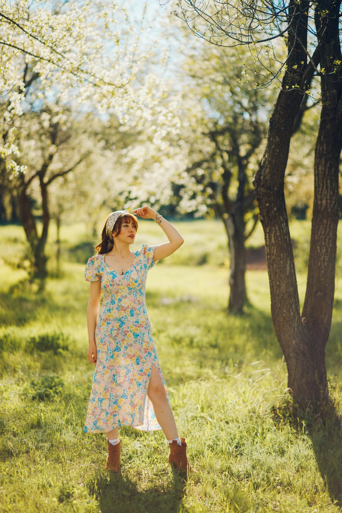 The Art of Balancing Trends with Timeless Pieces: A Complete Guide to Effortless Style