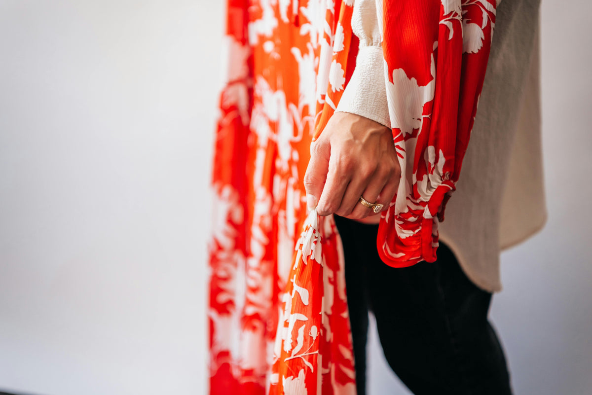 Lightweight Fabrics to Look for When Buying Summer Dresses: The Complete Guide