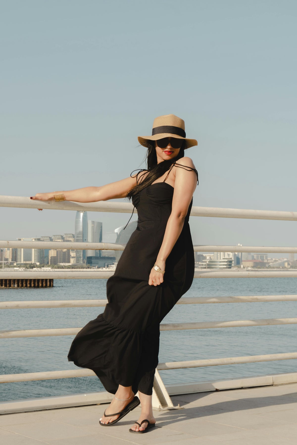 Fashion Must-Haves for Traveling in Style: Your Complete Guide