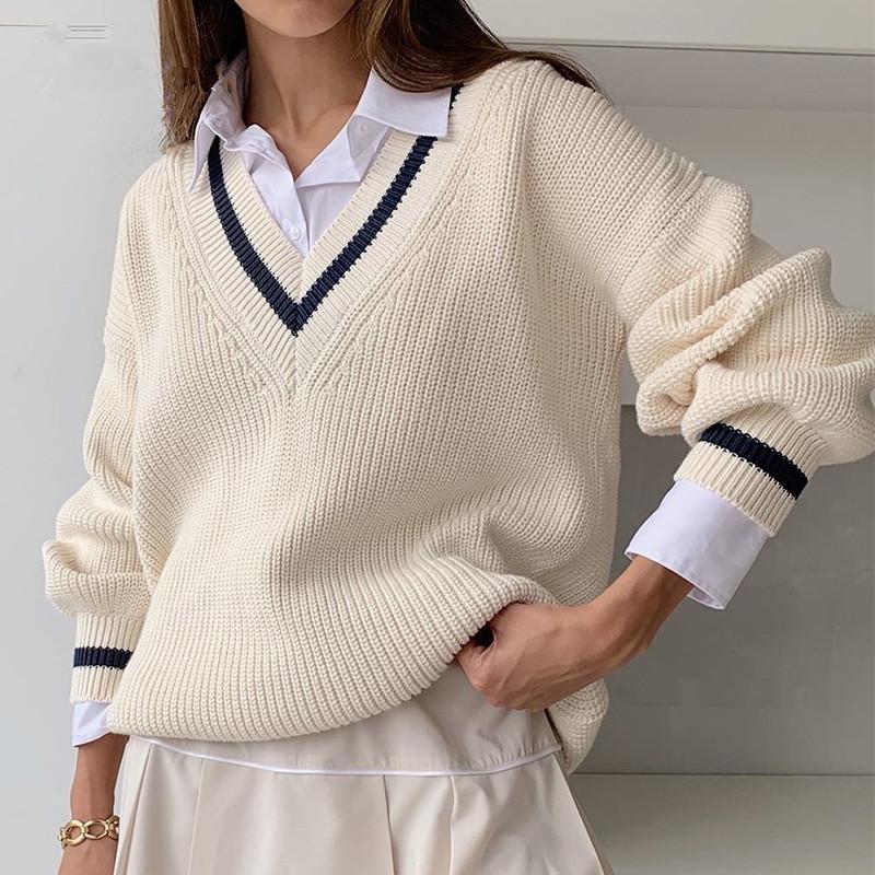 KNITWEAR