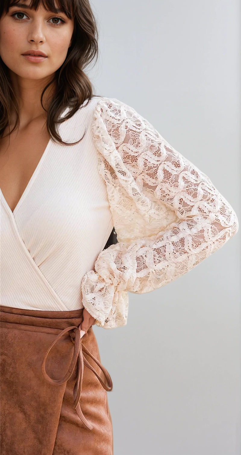 AMÉLIE LACE BLOUSE