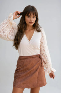 AMÉLIE LACE BLOUSE - Maison Elara