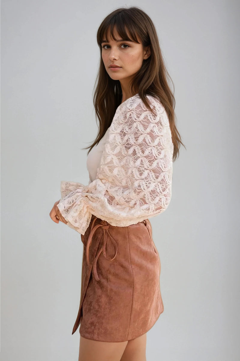 AMÉLIE LACE BLOUSE